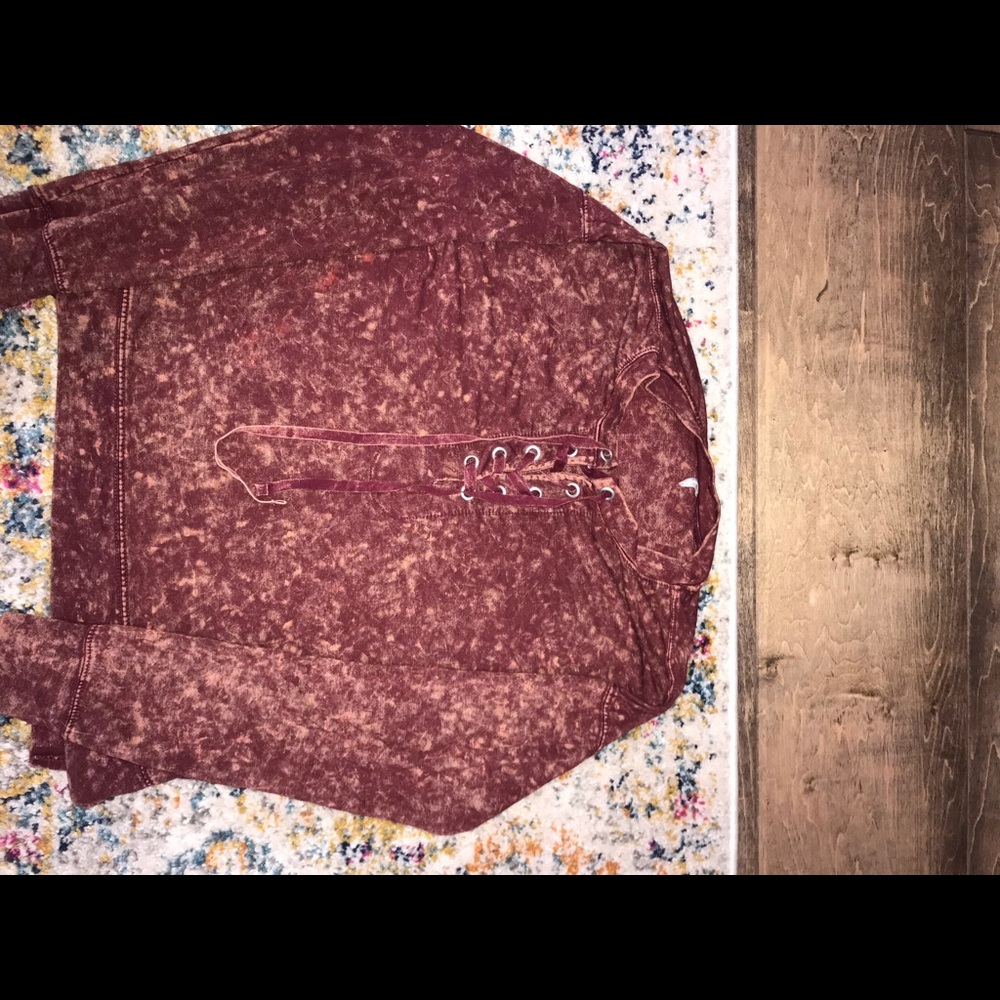 Super cute and soft mudd sweater !